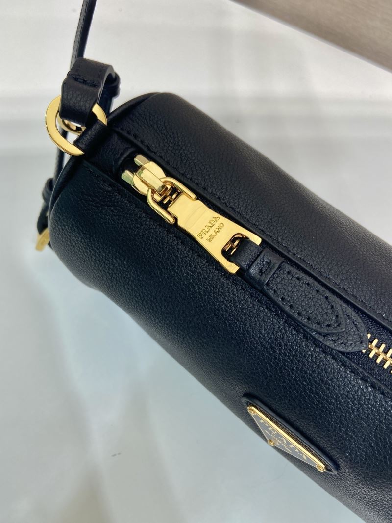 Pra*a hobo bags